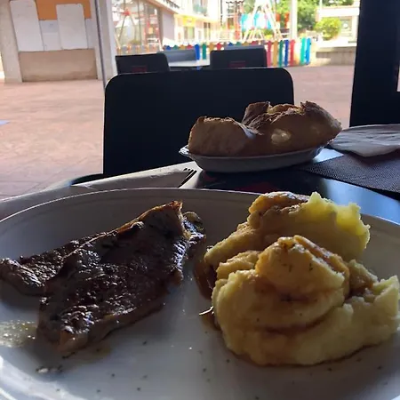 Hostel Rincon Del Peregrino Porrino-pleno Centro-city Center *